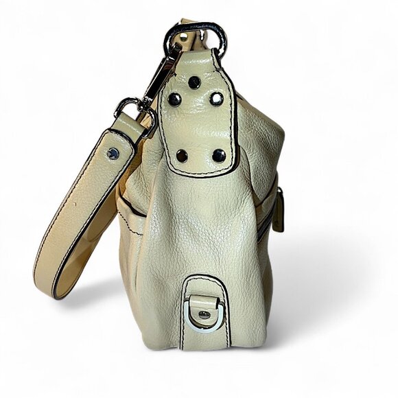 Tignanello Camel Color Leather Purse Crossbody Zipper Closure11 Pockets 3 Inside - Picture 4 of 15